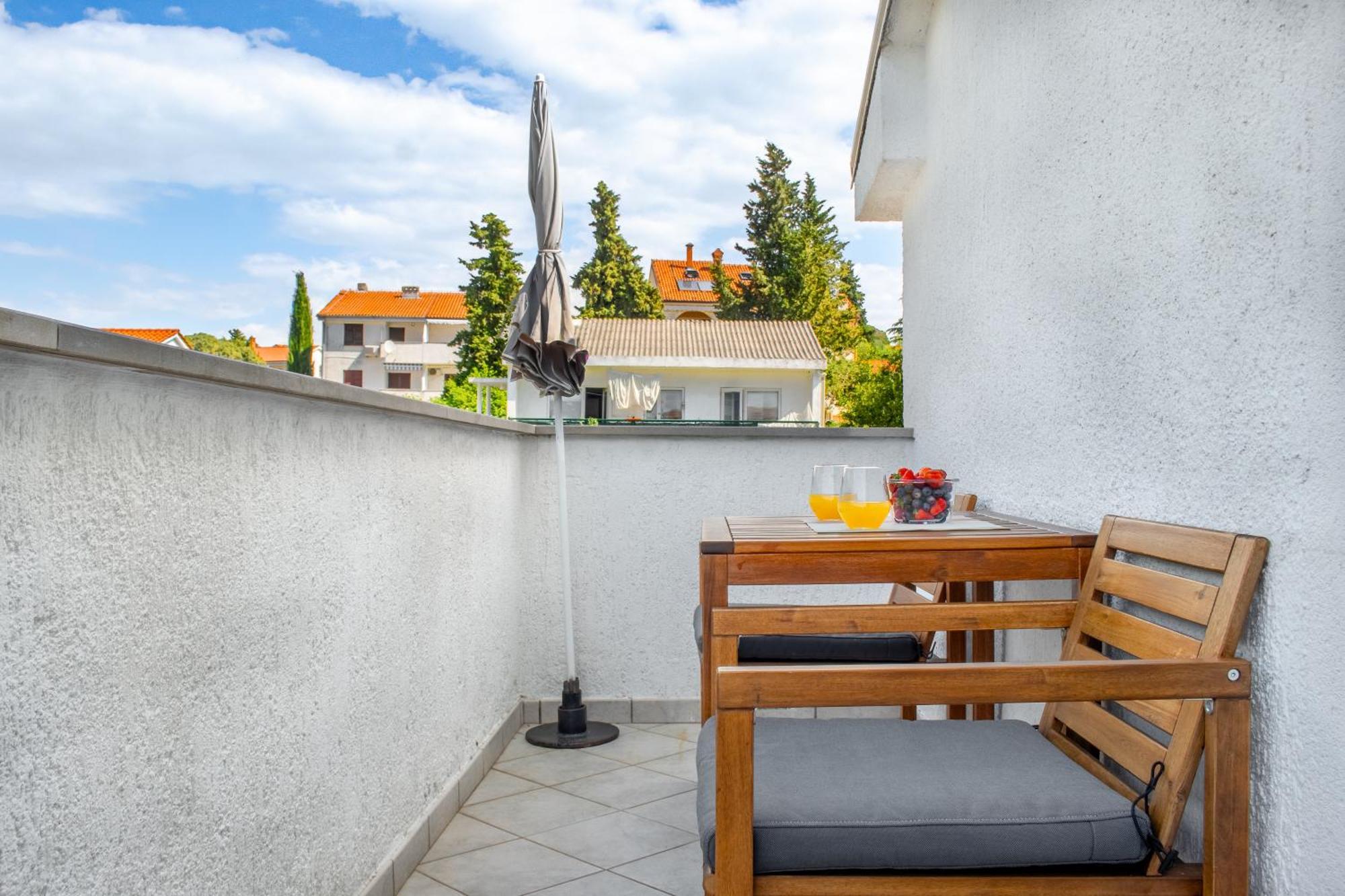 Seaside Apartments Petar Крк Экстерьер фото